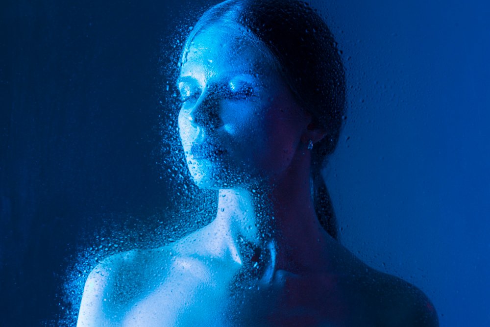 Are Blue Light Screens Ruining Your Skin 2025 Research Explained