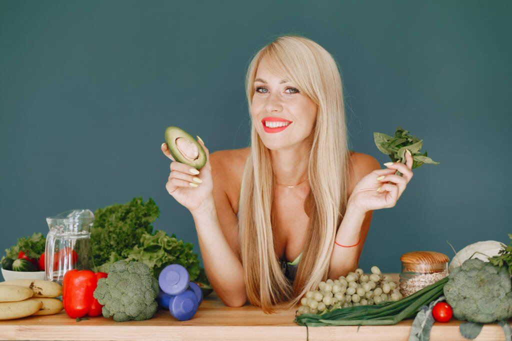 The Hair Growth Diet: What to Eat to Maximize Your Transplant Results